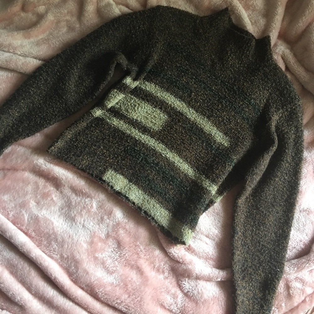Vintage Turtleneck Sweater with Shoulder Pads